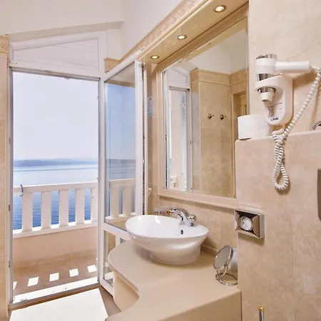 Luxury With Balcony And Panoramic View - Sunceva Postelja Brela