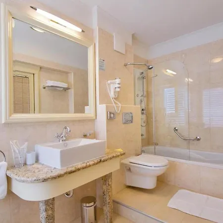 Luxury With Balcony And Panoramic View - Sunceva Postelja شقة