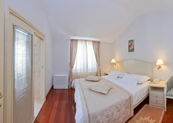 Luxury With Balcony And Panoramic View - Sunceva Postelja *